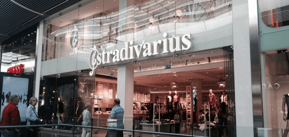 Inditex abre en Oxford Street la mayor tienda de Stradivarius del mundo